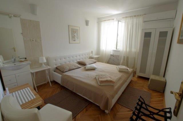Apartments Lorenandreja Rab Town Bagian luar foto