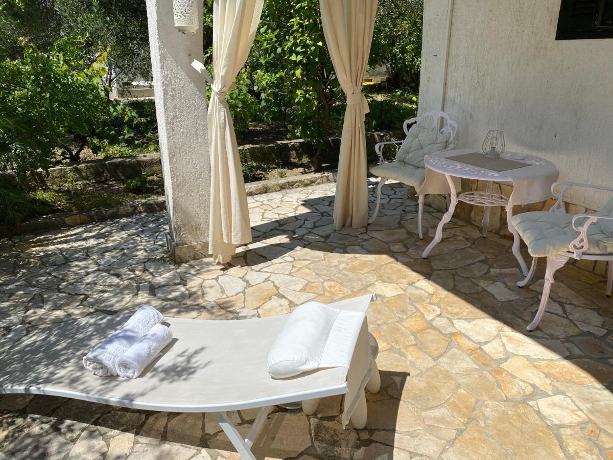 Apartments Lorenandreja Rab Town Bagian luar foto