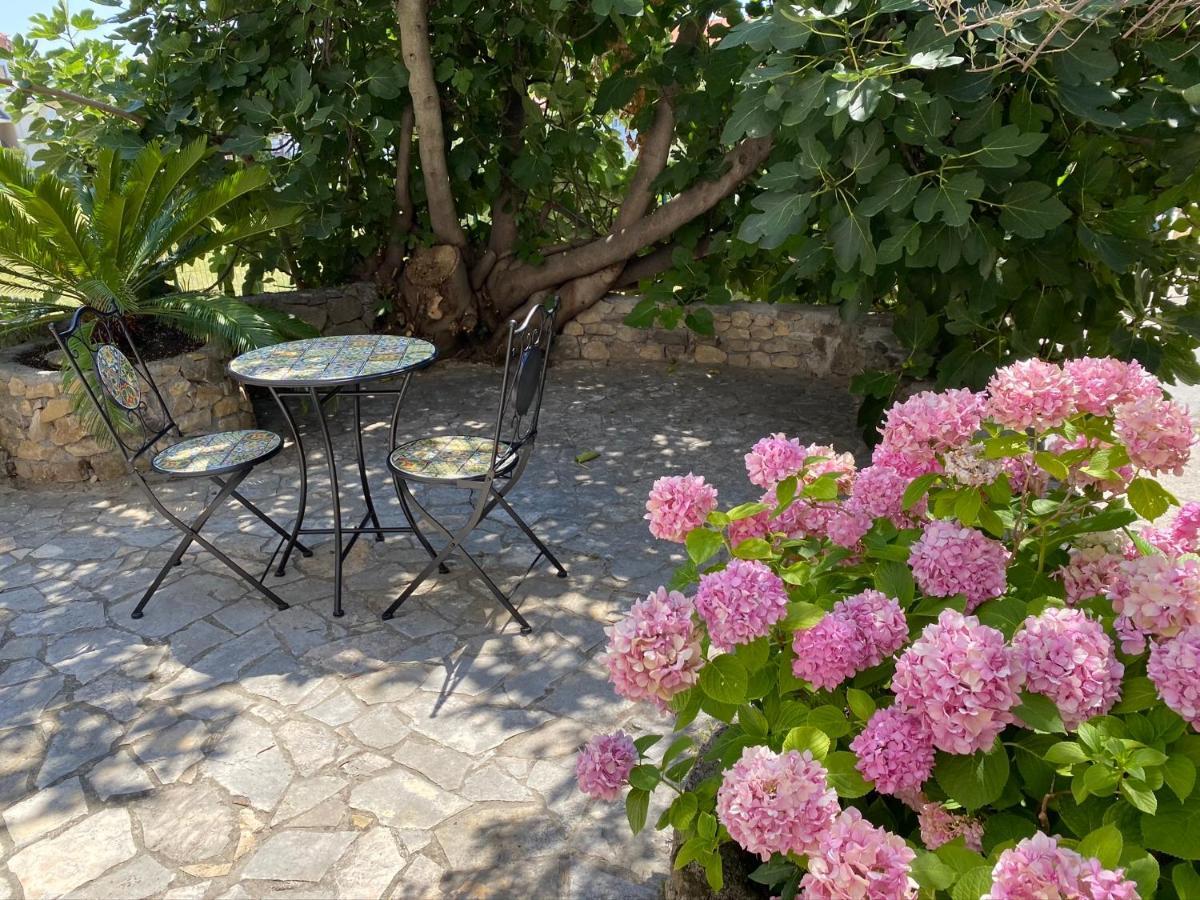 Apartments Lorenandreja Rab Town Bagian luar foto